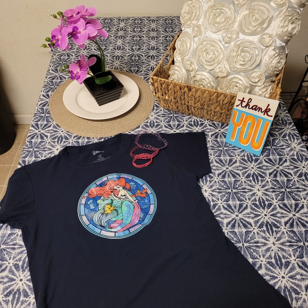 Woman's Disney Little Mermaid top. Size 2xl